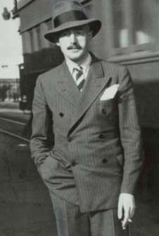 DASHIELL HAMMETT (FOTO 1)