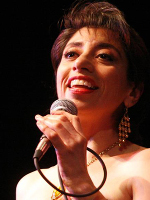 VERÓNICA ITUARTE FOTO 1