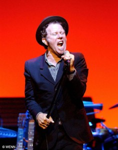 TOM WAITS (FOTO 2)