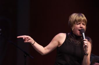 KARRIN ALLYSON (FOTO 3)
