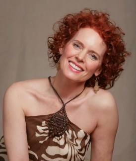 LYNNE ARRIALE (FOTO 1)