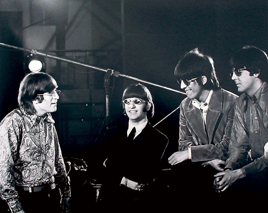 REVOLVER II (FOTO 1)