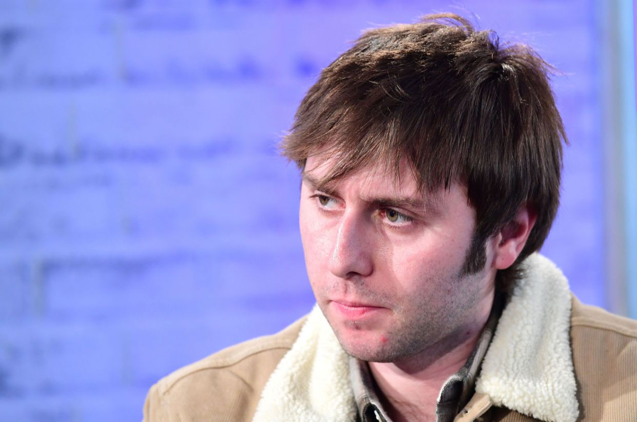 JAMES BUCKLEY (FOTO 1)