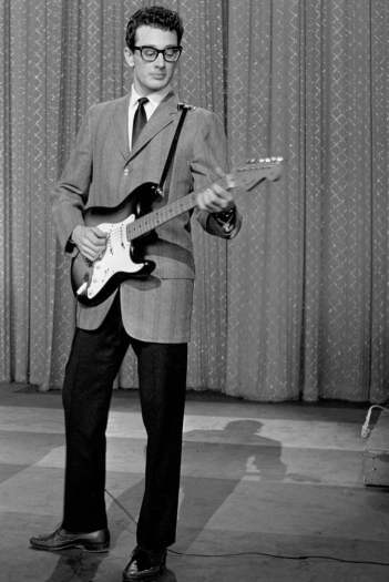 SINOPSIS 14 (FOTO 5)