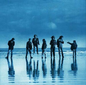 SINOPSIS 16 (FOTO 6)