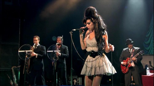 AMY WINEHOUSE (FOTO 2)