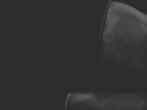 GLOVES 10 (IN THE DARK) (FOTO)