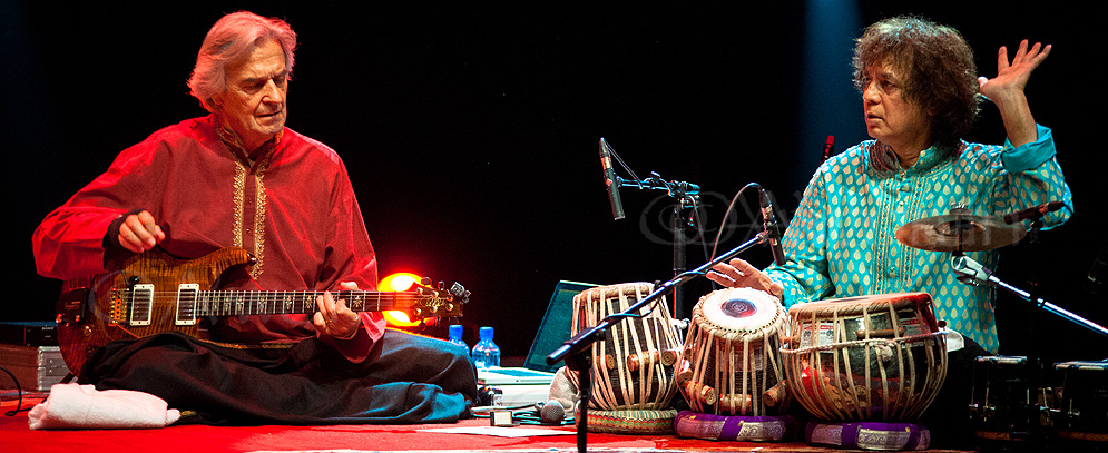 REMEMBER SHAKTI (FOTO 3)