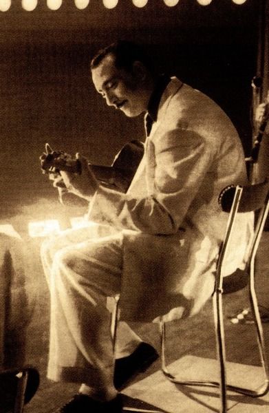 SINOPSIS 71 (FOTO 5)