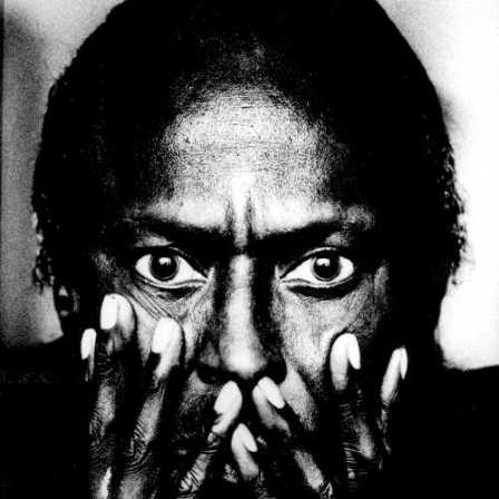 SINOPSIS 79 (FOTO 3)