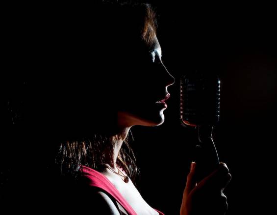 LORRAINE CANTA EL BLUES (FOTO 1)