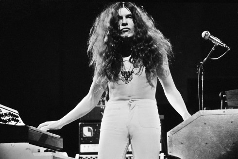 Argent Plays Two Keyboards