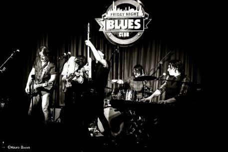 SINOPSIS 133 (FOTO 5)