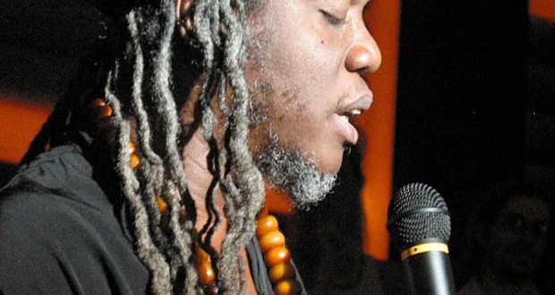 POESÍA DUB II (FOTO 3)