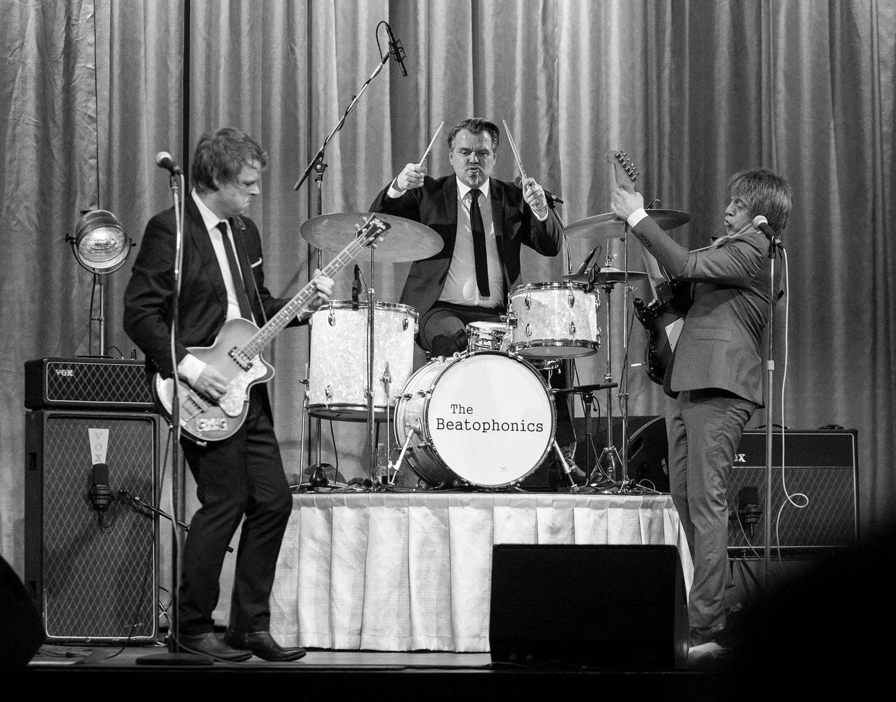 BXXIBEATOPHONICS-FOTO 1